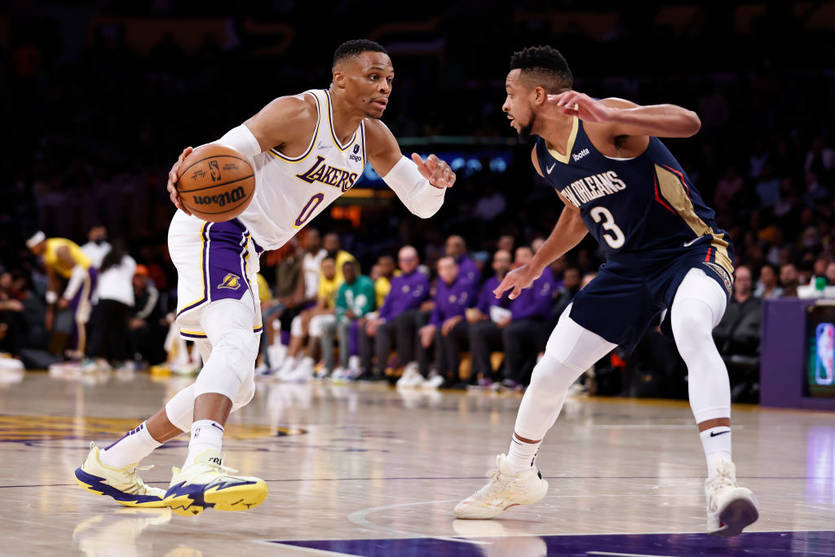 Lakers basketball club loses to New Orleans